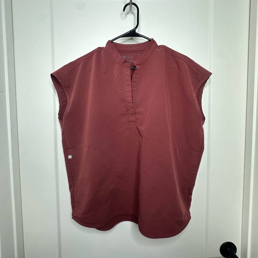 Figs Sleeveless Scrub Top